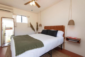 Renovated Lodge - Room 1 with pool access